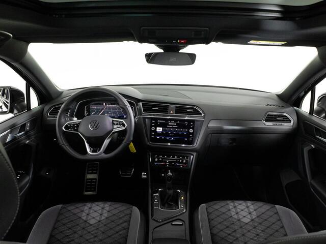 Volkswagen TIGUAN 1.5 TSI R-Line Business | Panoramadak | 20" LMV "Suzuka" | Verwamde achterbank | elektrische achterklep |