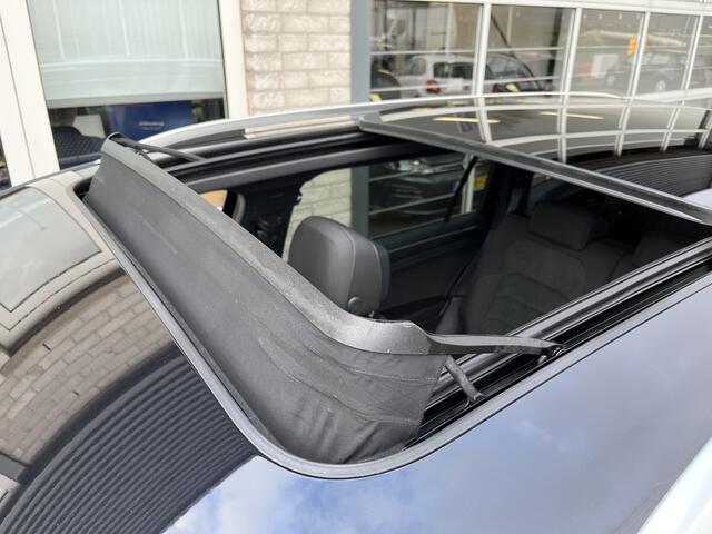 Volkswagen TIGUAN Allspace 1.5 TSI DSG R-Line 7p. / AUTOMAAT/ PANO/ 19" LMV/ KEYLESS/ 7P. / R-LINE/ ADAPT. CRUISE/ NAVI/ PARK. SENSOREN + CAMERA/ DAB/ BLUETOOTH/ APP-CONNECT/ RIJ-MODI/ CLIMA/ PARK-ASSIST/ CD-SPELER/