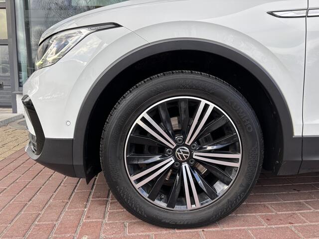 Volkswagen TIGUAN 1.5 TSI Elegance / Virtual Cockpit / Led verlichting / achteruitrijcamera / stoelverwarming / Navigatie / Elect. Achterklep