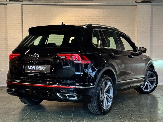 Volkswagen TIGUAN 1.5 TSI R-Line Business+ Camera StoelenStuurverwarming IQ LED 19'