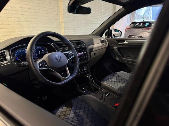 Volkswagen TIGUAN 1.5 TSI R-Line Business+ Camera StoelenStuurverwarming IQ LED 19'