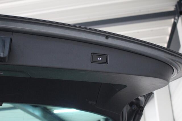 Volkswagen TIGUAN 1.4 TSI 4Motion Comfortline Business Automaat Navigatie | Cruise Control | Lichtmetalen wielen | Inklapbare spiegels