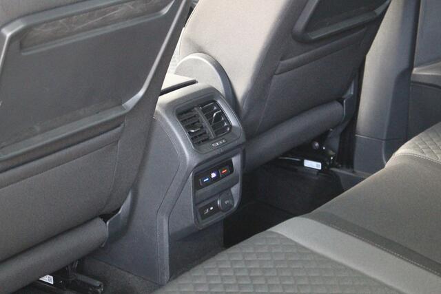 Volkswagen TIGUAN 1.4 TSI 4Motion Comfortline Business Automaat Navigatie | Cruise Control | Lichtmetalen wielen | Inklapbare spiegels
