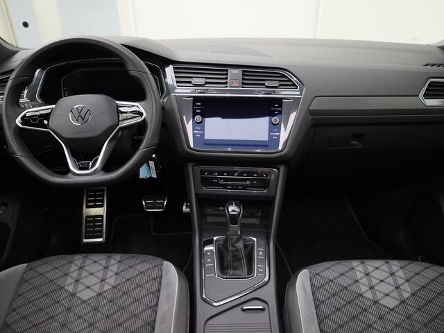 Volkswagen TIGUAN 1.5TSI/150PK R-Line Blackstyle DSG · Panoramadak · Navigatie · Stoel- & stuurverwarming · Garantie tot maart 2026