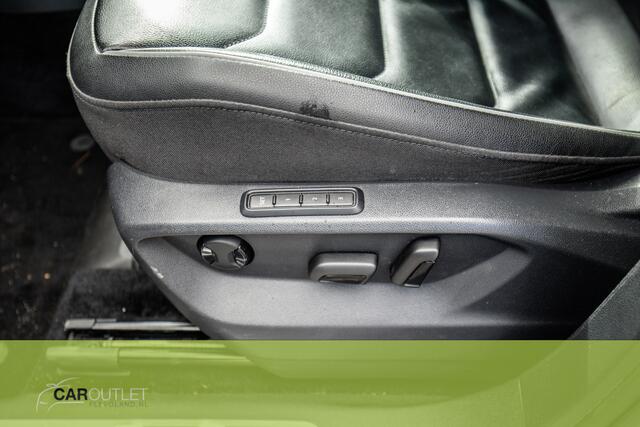 Volkswagen TIGUAN Allspace AUTOMAAT 1.5 TSI Highline Business R-line Zeer mooie Tiguan All-Space AUTOMAAT met bijna alle denkbare opties! Zie onze site voor alle foto's Dealeronderhouden, nieuwe onderhoudsbeurt, PANO, ELEC TREKHAAK, ACHETRUITRIJCAMERA,VOL LEDER ETC!