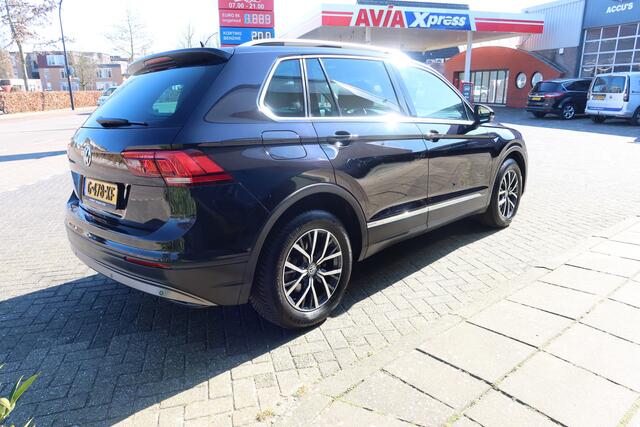 Volkswagen TIGUAN 1.5 TSI 150PK ACT Comfortline Business AUTOMAAT I PANORAMADAK