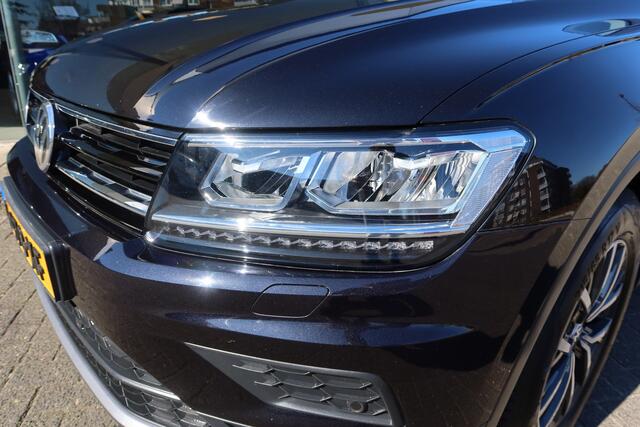 Volkswagen TIGUAN 1.5 TSI 150PK ACT Comfortline Business AUTOMAAT I PANORAMADAK