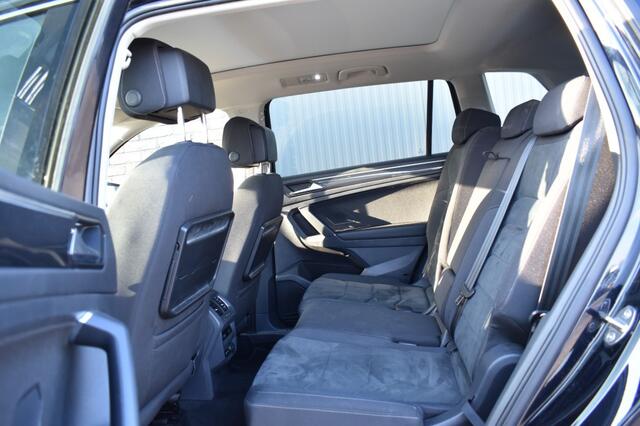 Volkswagen TIGUAN 2.0 TSI 4M. HIGHLINE, 7P. Xenon, Pano, ACC, Lane