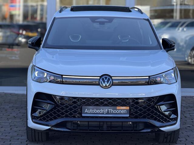 Volkswagen TIGUAN 1.5 eHybrid R-Line Edition Trekhaak | HUD | Massage | Pano