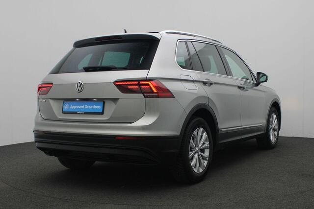 Volkswagen TIGUAN 1.5 TSI 150 pk ACT Comfortline Business | Panoramadak | Trekhaak | Achteruitrijcamera | Navigatie | Stoelverwarming