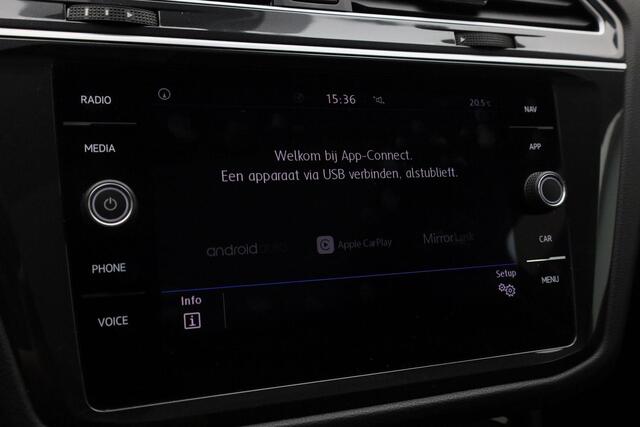 Volkswagen TIGUAN 1.5 TSI 150 pk ACT Comfortline Business | Panoramadak | Trekhaak | Achteruitrijcamera | Navigatie | Stoelverwarming