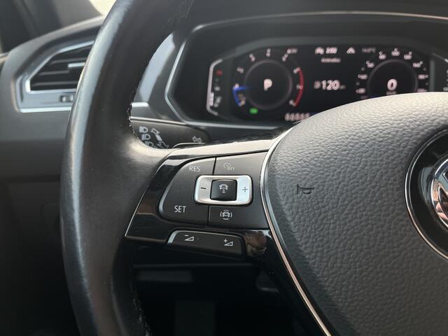 Volkswagen TIGUAN Allspace 1.5 TSI AUTOM. R-LINE Highline Business 7p. | PANO | TREKHAAK
