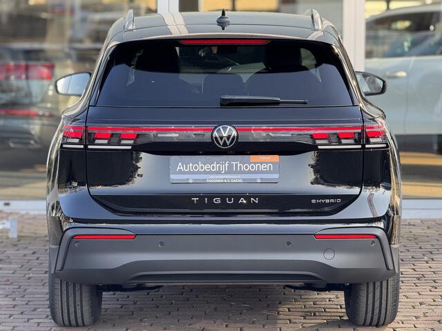 Volkswagen TIGUAN 1.5 eHybrid Life Edition keyless | 18" | stoel en stuurverwarming