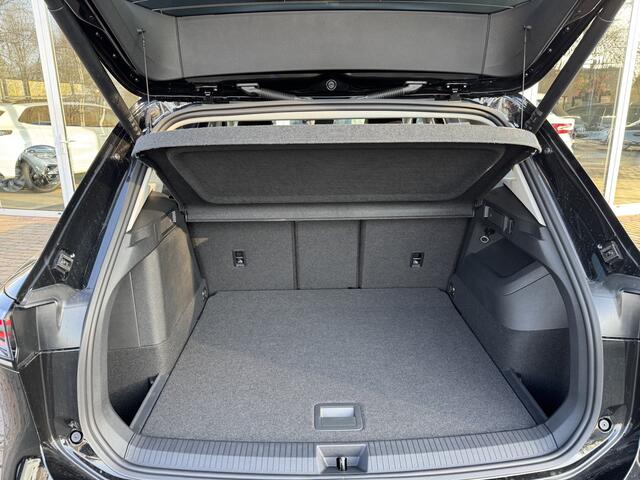 Volkswagen TIGUAN 1.5 eHybrid Life Edition keyless | 18" | stoel en stuurverwarming