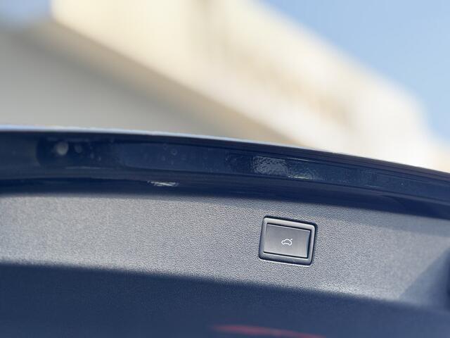 Volkswagen TIGUAN 1.5 eHybrid Life Edition keyless | 18" | stoel en stuurverwarming