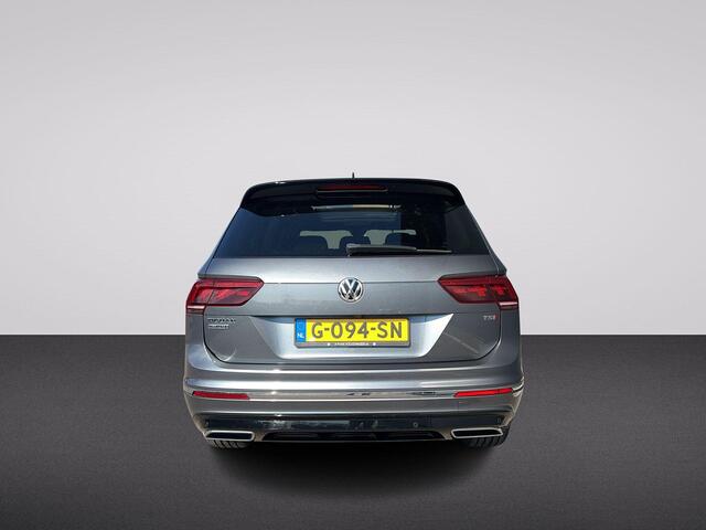 Volkswagen TIGUAN Allspace 1.5 TSI Highline Business R 7p. 150PK | Panorama dak | 2x R-line | 7persoons |