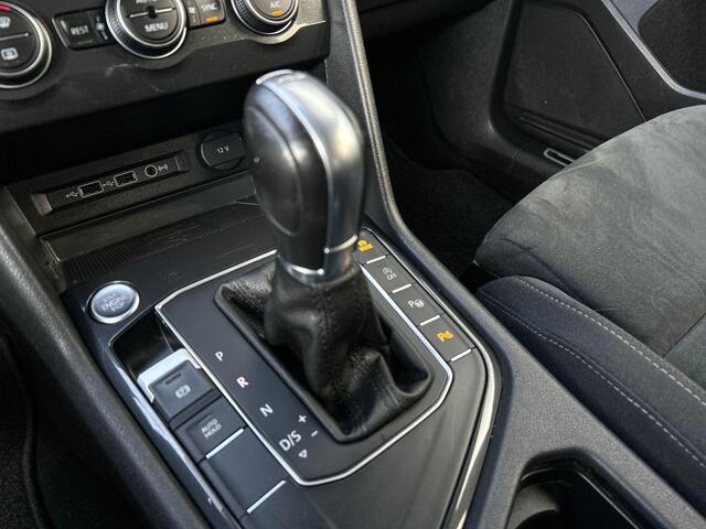 Volkswagen TIGUAN Allspace 1.5 TSI Highline Business R 7p. 150PK | Panorama dak | 2x R-line | 7persoons |