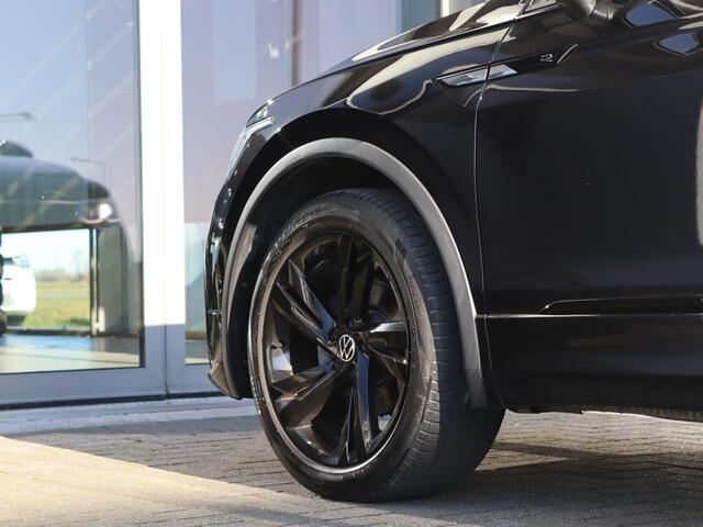 Volkswagen TIGUAN 1.5 TSI 150 pk DSG R-Line | Black Style | Panoramadak | IQ Light | PDC | LEDER | Voorstoelen met Geheugen | Stoel + Stuur Verwarming | Fabrieksgarantie tot 10-11-2026 of 80.000km