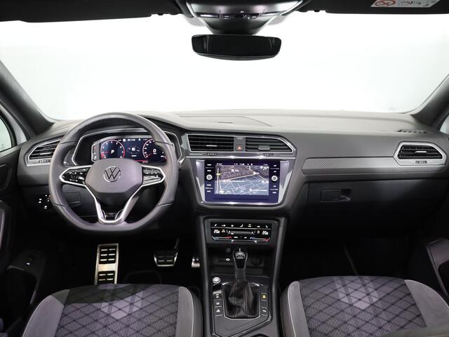 Volkswagen TIGUAN Allspace 1.5 TSI R-Line Business 7p. 150 pk Automaat (DSG) | Verlengde garantie | Navigatie | Panoramadak | Parkeersensoren | Stoelverwarming | R-Line |
