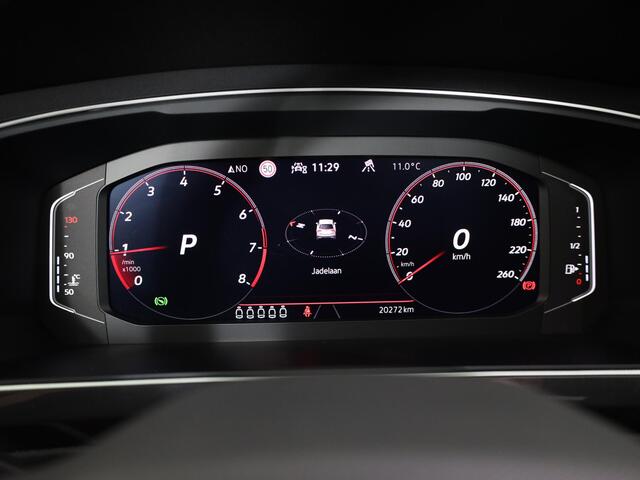 Volkswagen TIGUAN Allspace 1.5 TSI R-Line Business 7p. 150 pk Automaat (DSG) | Verlengde garantie | Navigatie | Panoramadak | Parkeersensoren | Stoelverwarming | R-Line |