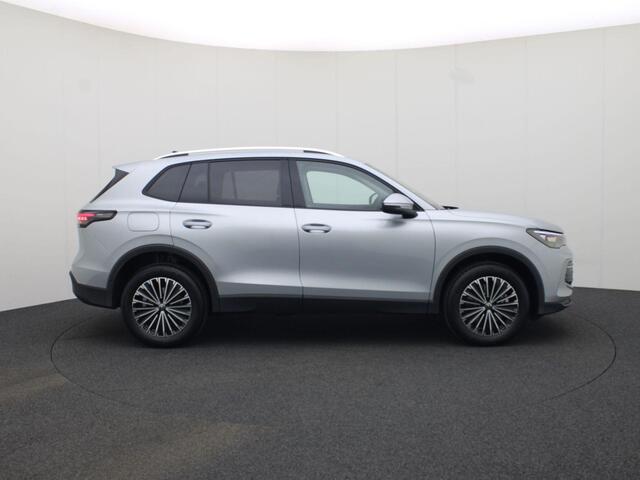Volkswagen TIGUAN 1.5eHybrid 150kW/204PK Life DSG · App connect · Stoel,-stuur, & achterbank verwarming · Parkeersensoren + camera · Garantie tot januari 2027