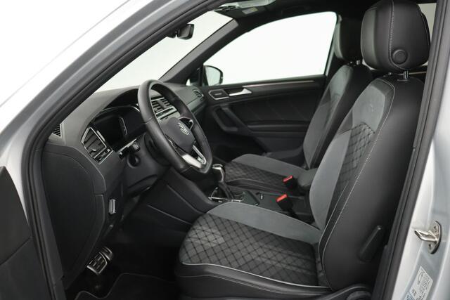 Volkswagen TIGUAN 1.5 TSI R-Line Business+ | Panoramadak | Trekhaak | Stoel & stuurverwarming | Harman/Kardon | Camera | Adaptive cruise | Matrix LED