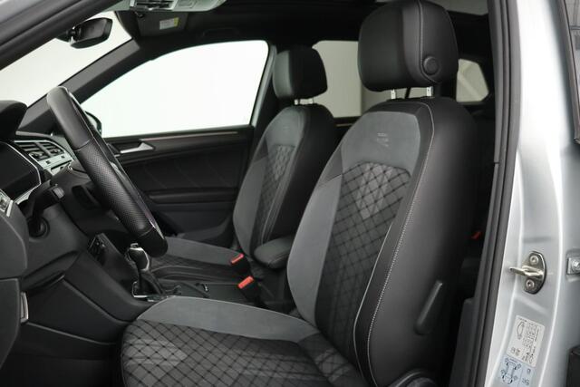 Volkswagen TIGUAN 1.5 TSI R-Line Business+ | Panoramadak | Trekhaak | Stoel & stuurverwarming | Harman/Kardon | Camera | Adaptive cruise | Matrix LED
