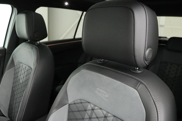 Volkswagen TIGUAN 1.5 TSI R-Line Business+ | Panoramadak | Trekhaak | Stoel & stuurverwarming | Harman/Kardon | Camera | Adaptive cruise | Matrix LED