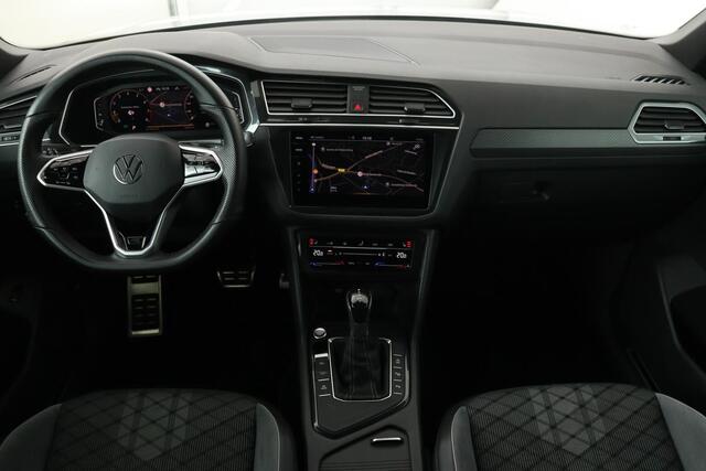 Volkswagen TIGUAN 1.5 TSI R-Line Business+ | Panoramadak | Trekhaak | Stoel & stuurverwarming | Harman/Kardon | Camera | Adaptive cruise | Matrix LED