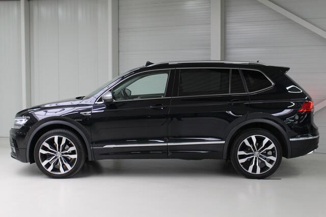 Volkswagen TIGUAN Allspace 2.0 TSI 4Motion R-Line DSG 7-Persoons Panoramadak | Head Up Display | Trekhaak | Stoelverwarming | 21" Velgen