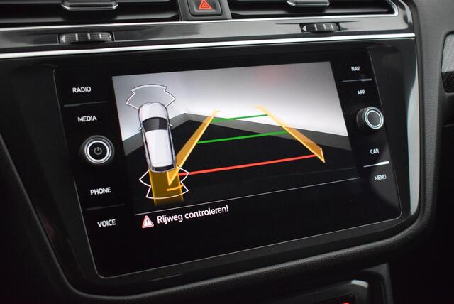 Volkswagen TIGUAN Allspace 1.5 TSI 150pk DSG R-Line Business+ 7Pers. Keyless Camera Panoramadak Virtual Cockpit Navigatie
