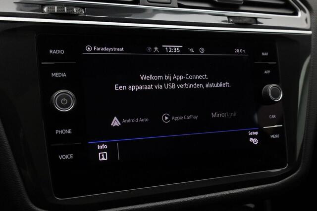 Volkswagen TIGUAN 1.4 TSI 245 pk DSG eHybrid Elegance | Panoramadak | IQ Light | Achteruitrijcamera | Navigatie | Stoelverwarming