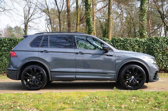 Volkswagen TIGUAN 1.5 TSI R-Line Business+ Automaat/Navi/Pdc/Ecc/Led/Virtual dashboard/Achteruitrijcamera/Cr-Controle/20-Inch Lmv/Stoel&stuur verwarming/Trekhaak elektrisch uitklapbaar/Matrix ('IQ Light')