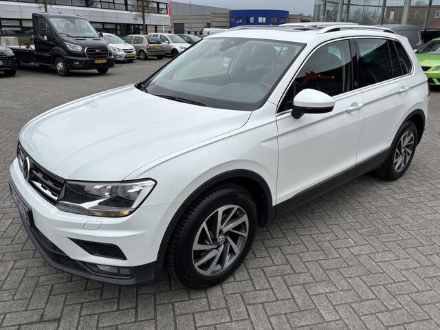 Volkswagen TIGUAN 1.4 TSI Comfortline Sound Panorama Carplay Cruise Trekhaak