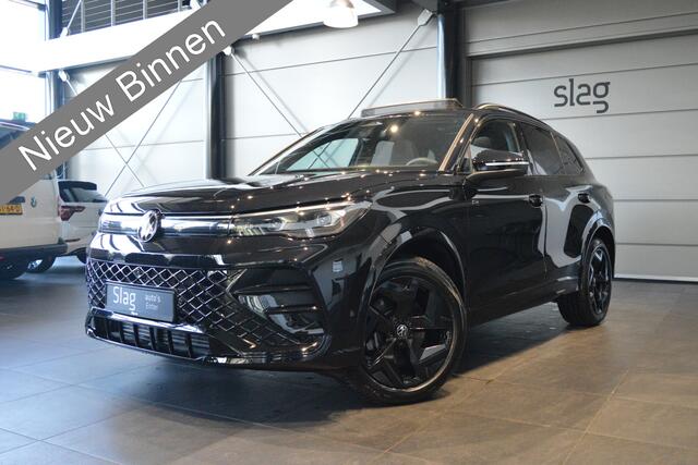 Volkswagen TIGUAN 2.0 TDI 3X R-LINE Black Style pano camera trekhaak 150 pk !!