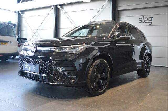 Volkswagen TIGUAN 2.0 TDI 3X R-LINE Black Style pano camera trekhaak 150 pk !!