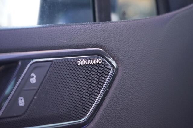 Volkswagen TIGUAN 2.0 TSI 4Motion ,R-line, 360 Camera, Trekhaak, Keyless, Dynaudio, DAB+. m