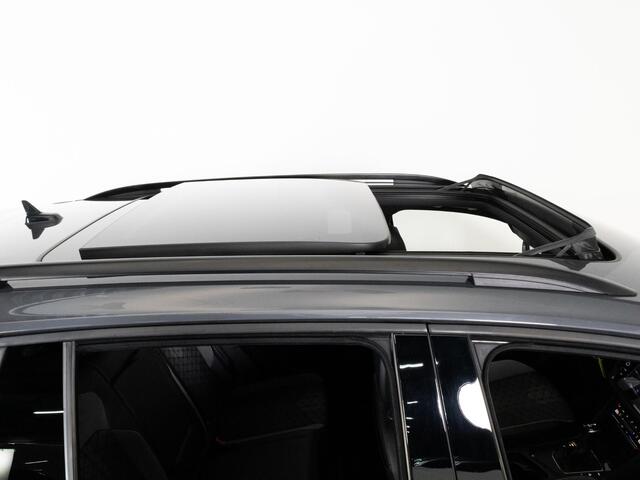Volkswagen TIGUAN R-Line 1.4 TSI 245 DSG eHybrid | LED IQ | Black Style | Panoramadak | Achteruitrijcamera | Trekhaak | Travel Assist |