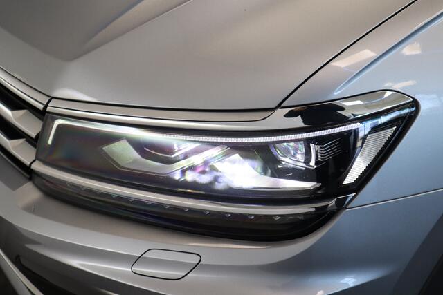 Volkswagen TIGUAN Allspace 1.5 TSI Highline Business R 7p. Panorama Navigatie Parking hulp camera Cruise Control
