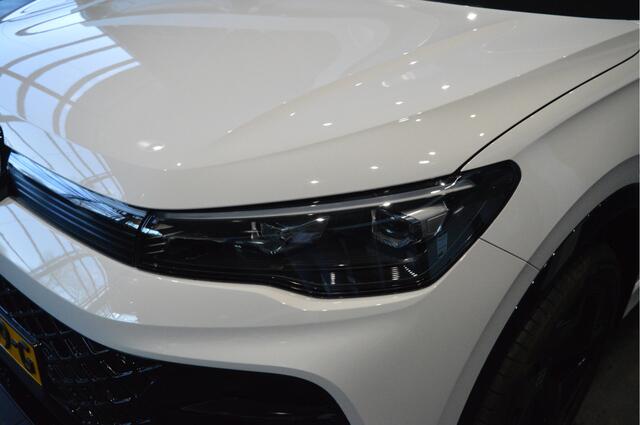 Volkswagen TIGUAN 1.5 eHybrid 3X R-LINE Black Style camera trekhaak 19 inch !!