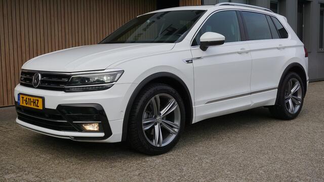 Volkswagen TIGUAN 1.5 TSI 150pk ACT R-Line & Highline Pano.dak Virtual Keyless Trekhaak 19inch LM Adaptive Cruise Navi A-Camera