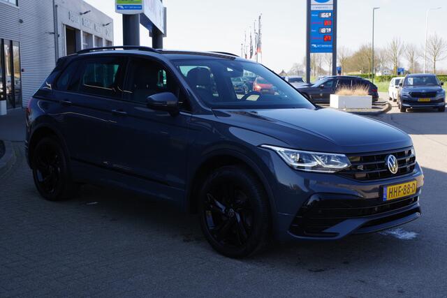 Volkswagen TIGUAN 1.4 TSI eHybrid 245 PK R-Line BNS+ PHEV, Trekhaak, Black Pack, Carplay, Sruutverwarming