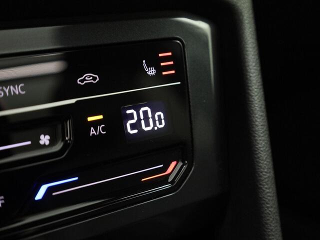 Volkswagen TIGUAN 1.5TSI/150PK R-Line Blackstyle DSG · Panoramadak · Navigatie · Stoel- & stuurverwarming · Garantie tot maart 2026