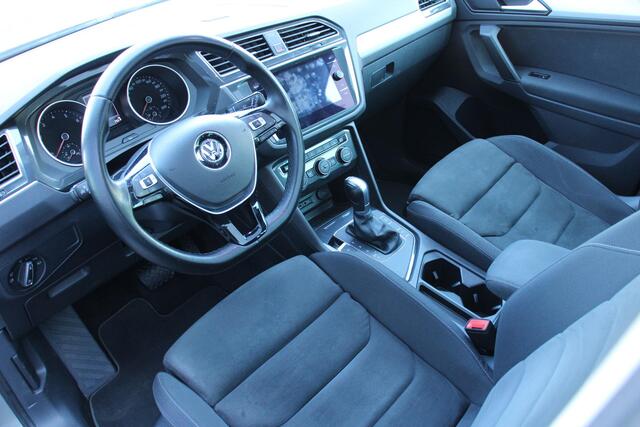 Volkswagen TIGUAN 1.4 TSI ACT Comfortline Business R PANO, TREKHAAK, LED, 91DKM