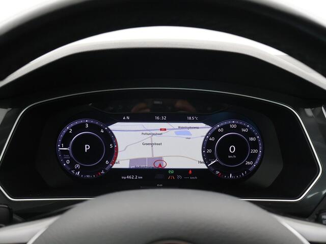 Volkswagen TIGUAN 2.0 TDI DSG 4MOTION R-LINE + 20 INCH | PANORAMA | VIRTUAL COCKPIT | WEGKL. TREKHAAK | ADAPTIVE CRUISE