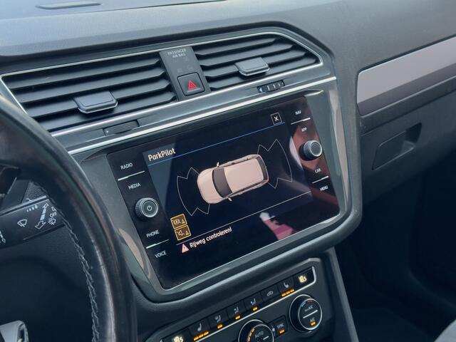 Volkswagen TIGUAN Allspace 1.5 TSI AUT7 150PK COMFORTLINE 7PERS PANODAK NAVI AIRCO LED LMV PDC