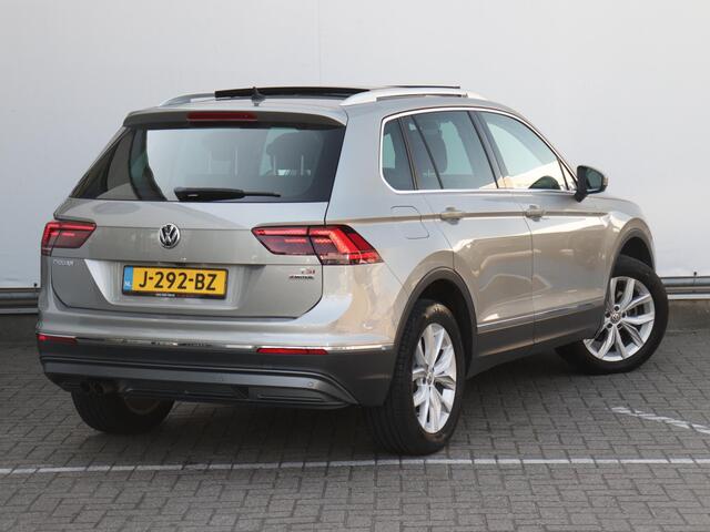 Volkswagen TIGUAN 1.4 TSI ACT Highline 4Motion | Panoramadak | Trekhaak (2.000kg) | Navigatie | App-Connect | Stoelverwarming | Adaptive Cruise |