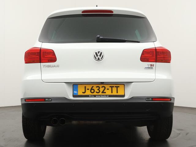 Volkswagen TIGUAN 1.4 150pk TSI Sport&Style | Automaat | Parkeersensoren Achter | Achteruitrijcamera | Navigatie | Airco |