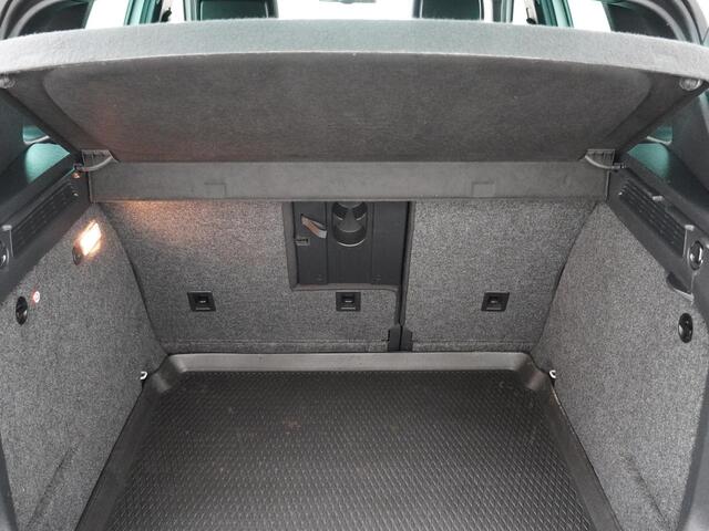 Volkswagen TIGUAN 1.4 150pk TSI Sport&Style | Automaat | Parkeersensoren Achter | Achteruitrijcamera | Navigatie | Airco |