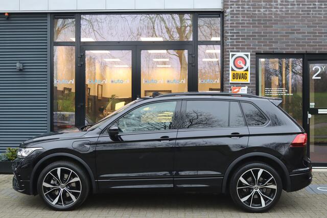 Volkswagen TIGUAN 1.4 TSI eHybrid R-Line Black Style Pano/IQ.Light/DCC/Keyless/Camera/Dodehoek/20"Misano/Trekhaak wegkl.